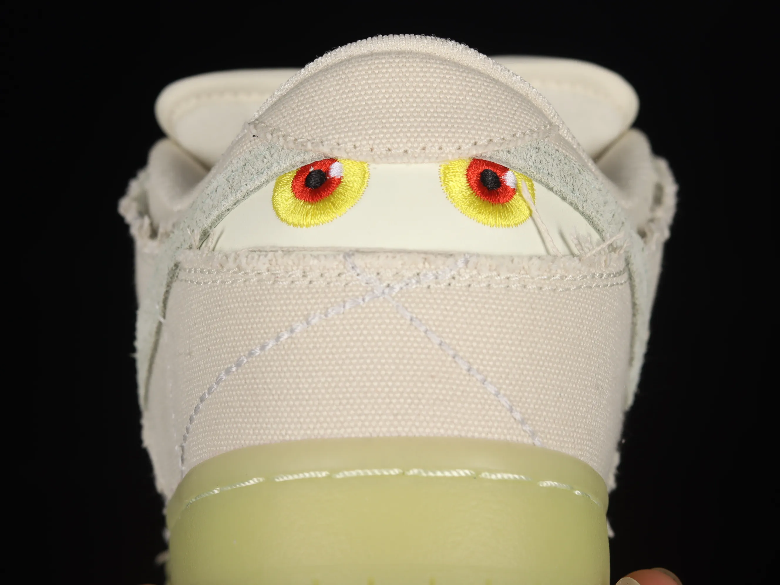 All Categories Nk SB Dunk Series Nk SB Dunk Low Low-top Sneakers M Version Pure Original Nk SB Dunk Low "Mummy" Luminous SB Smashing Backboard Fashion Casual Sneakers DM0774-111